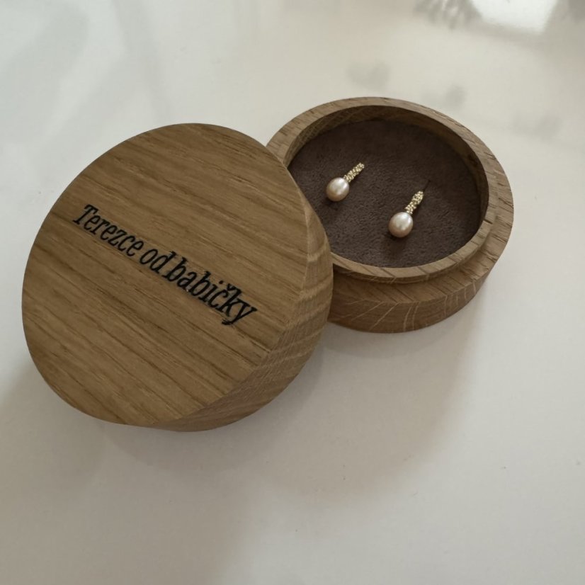 Dřevěná krabička s personalizací - Vnitřek krabičky: na náušnice