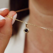 Přívěsek Birthstone Český  granát – leden