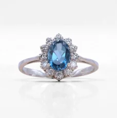 London Blue topaz prsten