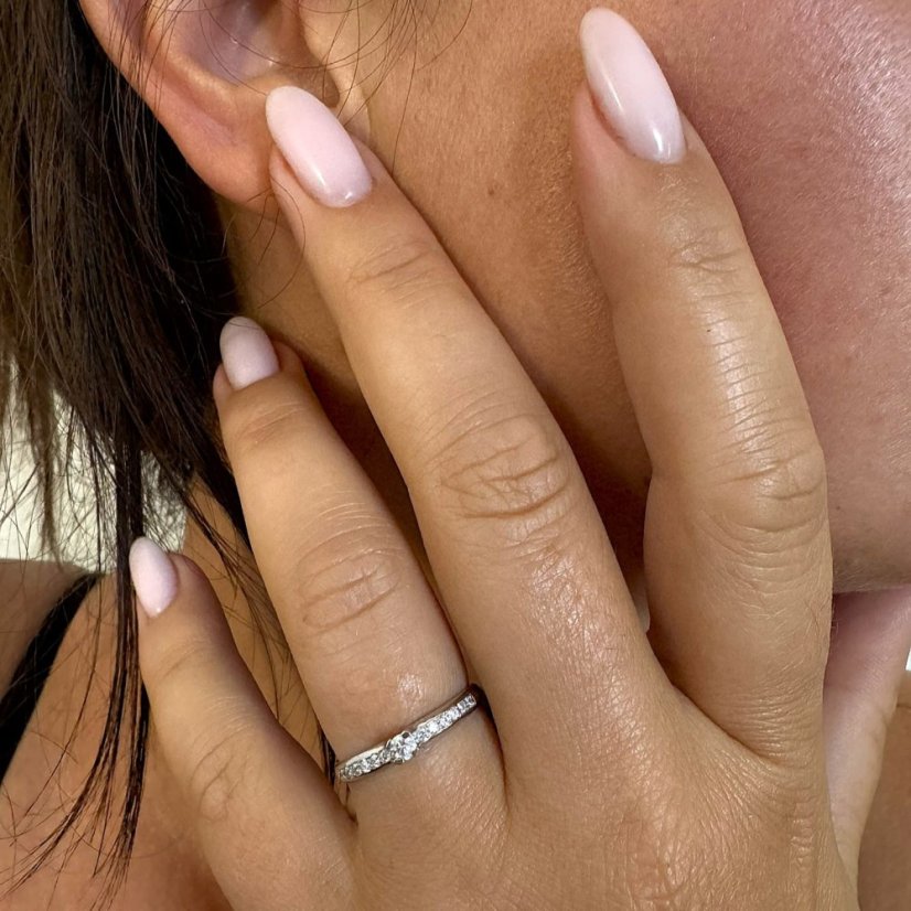 Zásnubní prsten s LAB GROWN diamanty